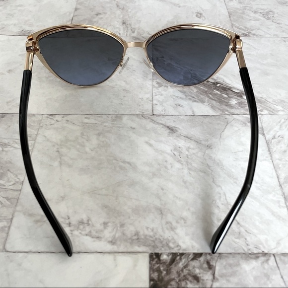 ? Authentic Fendi Black/Blue Cat Eye Sunglasses main image 5